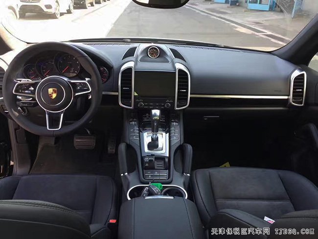 2017款保時捷卡宴汽油版3.6L 天津港現(xiàn)車享折扣