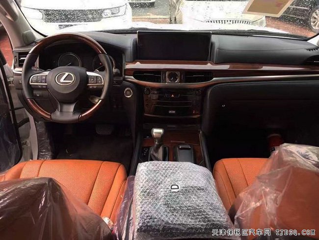 2017款雷克薩斯LX570中東版 天津港口現(xiàn)車即刻擁有