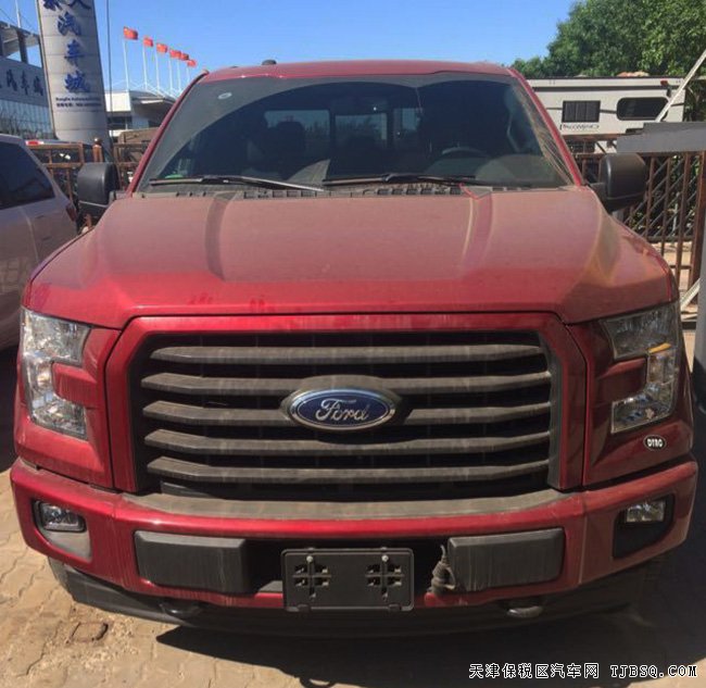 2017款福特F150皮卡加規(guī)版 302A包/雙天窗現(xiàn)車43.8萬起