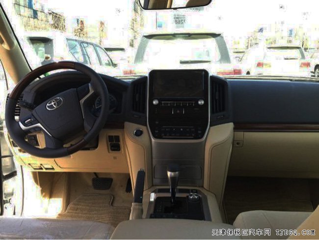 2016款豐田酷路澤4600中東版 雙差速鎖/8氣囊現(xiàn)車89萬
