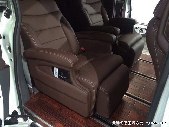 2017款豐田塞納3.5L商務(wù)MPV 天津港口優(yōu)惠呈現(xiàn)