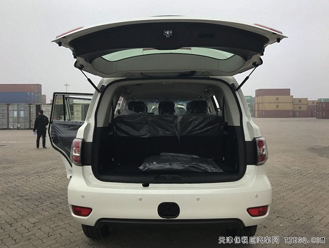 2017款日產(chǎn)尼桑途樂Y62中東版4.0L 平行進口現(xiàn)車51.4萬