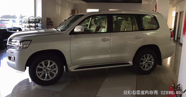 平行進(jìn)口豐田陸巡4000中東版 17款現(xiàn)車惠滿津城