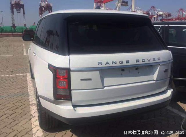 2017款路虎攬勝5.0T創(chuàng)世加長(zhǎng)版 22輪/二代地形現(xiàn)車(chē)240萬(wàn)
