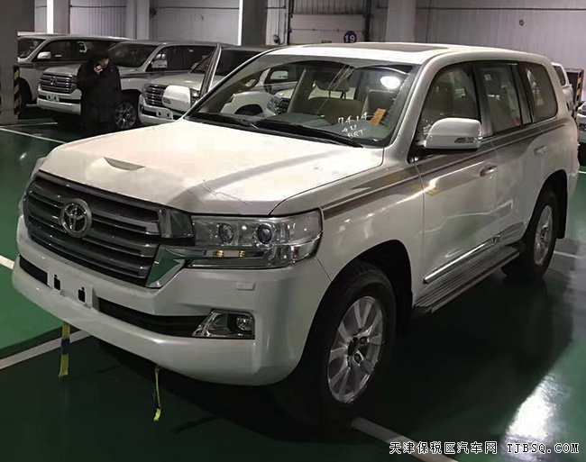 平行進(jìn)口豐田酷路澤4000中東版 17款4.0L現(xiàn)車熱銷
