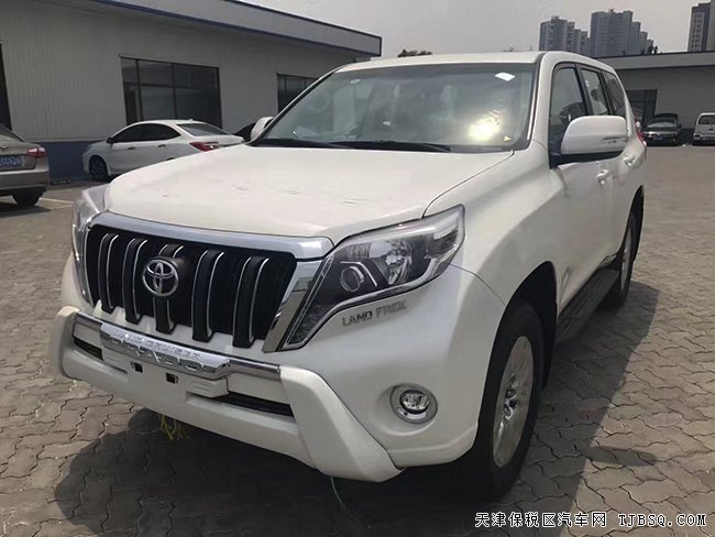 2017款豐田霸道3000中東版柴油 天窗/18輪/后掛現(xiàn)車53萬