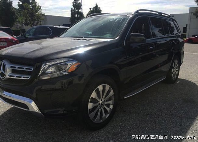 17款奔馳GLS450美規(guī)版 全景/停車包/燈包/20輪現(xiàn)車113萬(wàn)