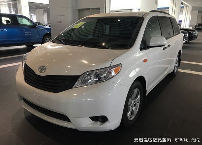 2017款豐田塞納3.5L兩驅版L型 天津港現(xiàn)車39萬震撼來襲