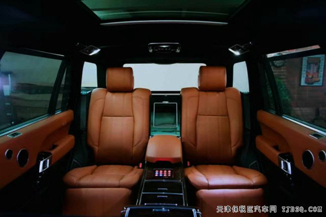 2016款路虎攬勝3.0T皇家一號(hào)加長(zhǎng)版 22輪/全景現(xiàn)車298萬(wàn)