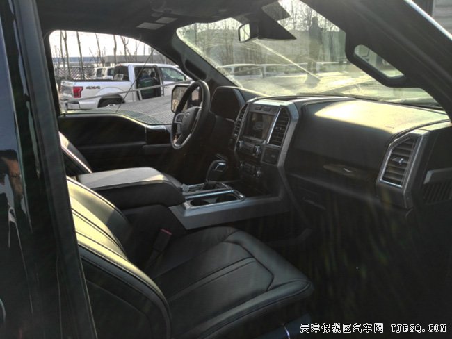 2017款福特F150白金版皮卡 10速/20輪/全景天窗現(xiàn)車48萬