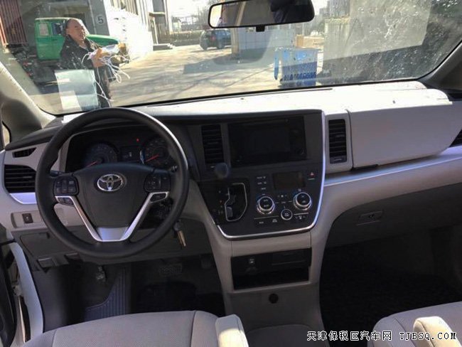 2017款豐田塞納3.5L兩驅版商務車 平行進口車搶先特賣