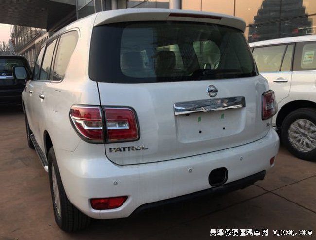 2017款日產(chǎn)尼桑途樂Y62中東版 4.0L SE版現(xiàn)車57萬優(yōu)惠購(gòu)