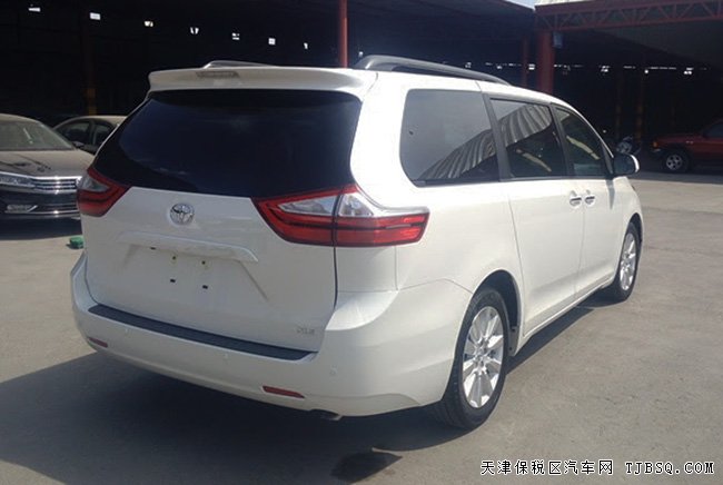 17款豐田塞納3.5L兩驅(qū)版MPV 18輪/天窗/電動門現(xiàn)車47萬