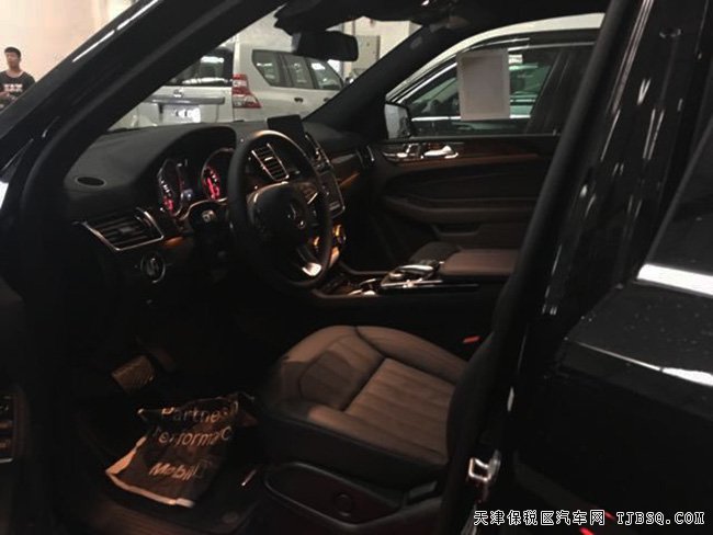 2017款奔馳GLS450美規(guī)版 全景/燈光包/P01現(xiàn)車106.88萬