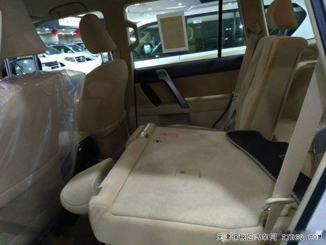 平行進口豐田普拉多2700中東版 17款現(xiàn)車絢麗來襲