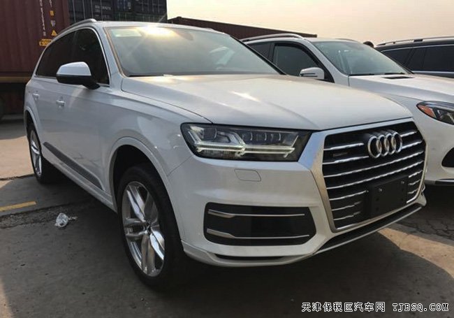 2017款?yuàn)W迪Q7歐規(guī)版3.0T 天津港現(xiàn)車熱賣震撼來(lái)襲
