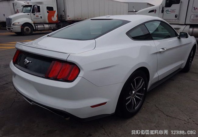 2017款福特野馬2.3T肌肉跑車 平行進(jìn)口車勁惠來襲