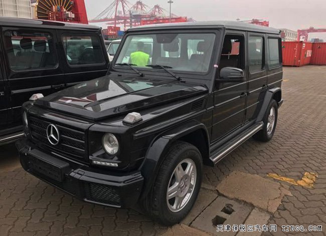 2017款奔馳G350歐規(guī)版柴油 天窗/三把差速鎖現(xiàn)車130萬購