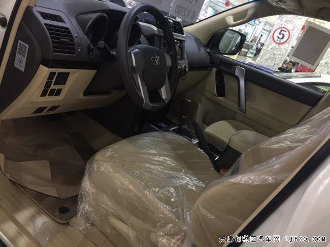 2017款豐田霸道2700中東版 經(jīng)典SUV現(xiàn)車傾情巨獻(xiàn)