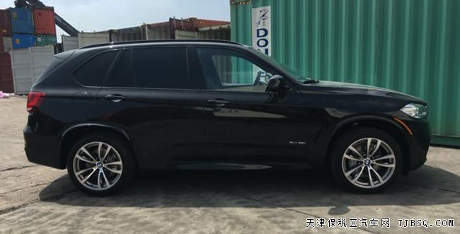 2017款寶馬X5M加規(guī)版 M運(yùn)動包/大豪華包現(xiàn)車81萬優(yōu)惠促