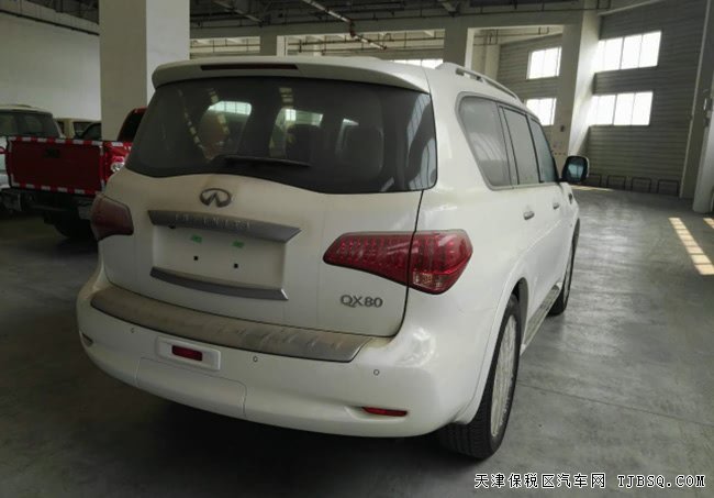 2017款英菲尼迪QX80中東版 平行進口現(xiàn)車優(yōu)惠呈現(xiàn)