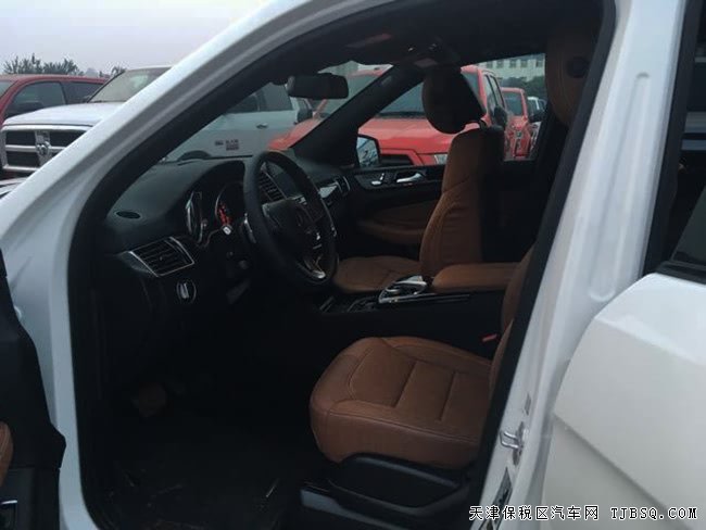 2017款奔馳GLS450加規(guī)版 高級包/運動包/雷測現(xiàn)車128萬