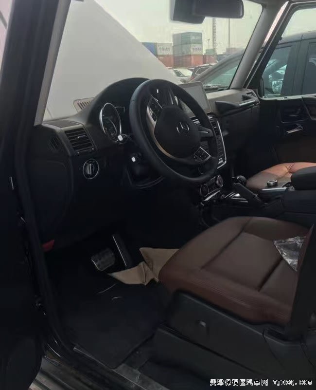 17款奔馳G350D歐規(guī)版柴油 三差速鎖/19輪/天窗現(xiàn)車132萬