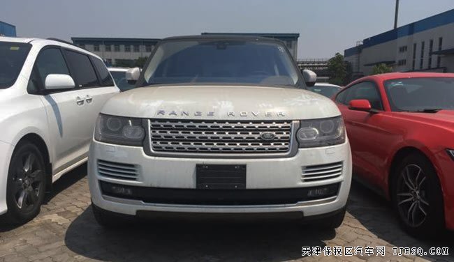 17款路虎攬勝3.0T行政美規(guī)版 視覺包/HSE包現(xiàn)車135萬(wàn)購(gòu)