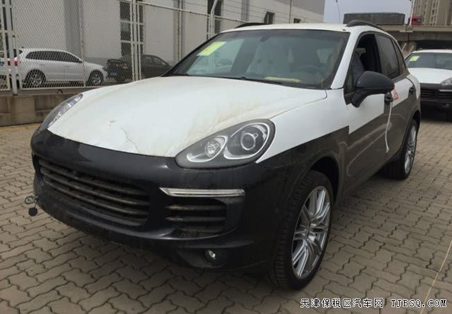 2017款保時(shí)捷卡宴3.6L汽油版 21輪/全景天窗現(xiàn)車96萬購