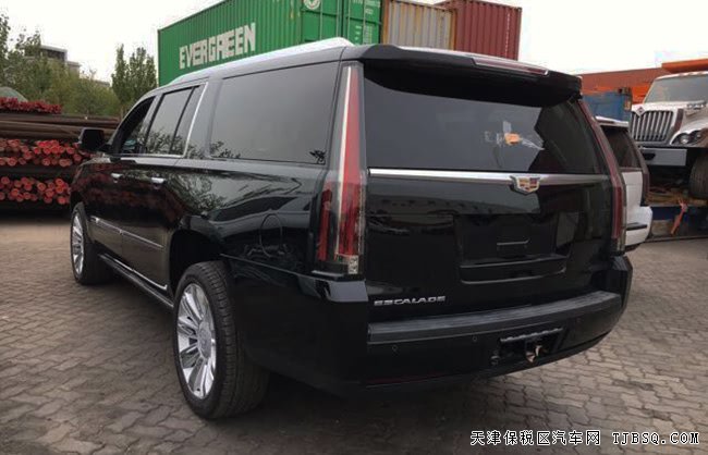 2017款凱迪拉克凱雷德6.2L鉑金版 平行進口車156萬尊享