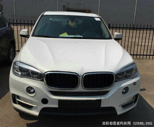 2017款寶馬X5中東版經(jīng)典SUV 平行進(jìn)口車報(bào)價(jià)66萬低價(jià)獻(xiàn)禮
