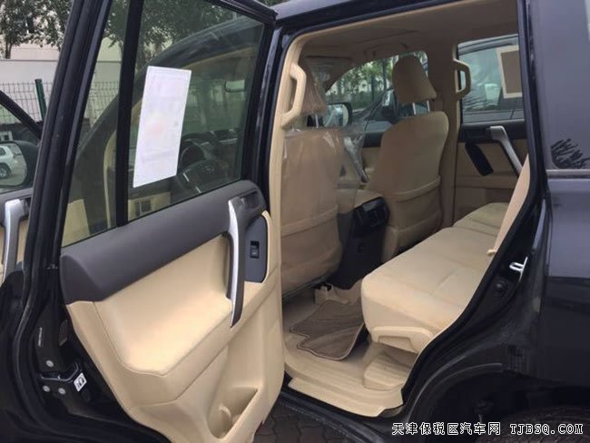 2017款豐田普拉多2700中東版 外掛備胎/天窗現(xiàn)車38.3萬