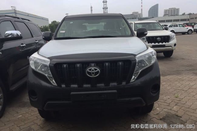 2017款豐田霸道2700中東版 后掛備胎/天窗現(xiàn)車38.3萬起