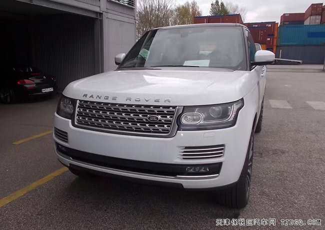 17款路虎攬勝3.0T柴油創(chuàng)世版 天津港現(xiàn)車尊享奢華