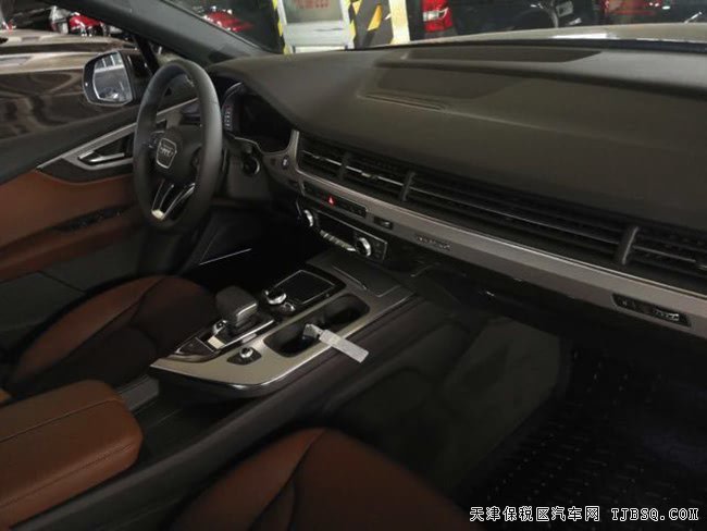 17款奧迪Q7加規(guī)版7座 20輪/全景天窗/BOSE音響現(xiàn)車82萬