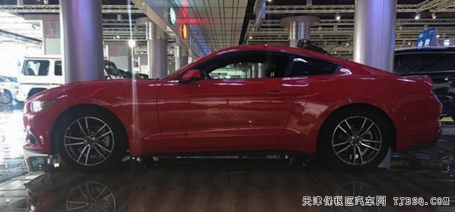 2017款福特野馬2.3T墨西哥版 P版性能跑車35萬優(yōu)惠巨獻(xiàn)
