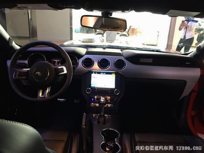 2017款福特野馬2.3T墨西哥版 P版性能跑車35萬優(yōu)惠巨獻(xiàn)