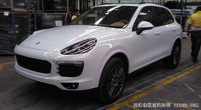 17款保時捷卡宴3.6L汽油白金版 20輪/BOSE音響現(xiàn)車96萬