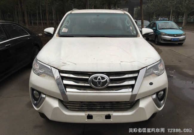 2017款豐田穿越者2700中東版 小霸道現(xiàn)車優(yōu)惠起航
