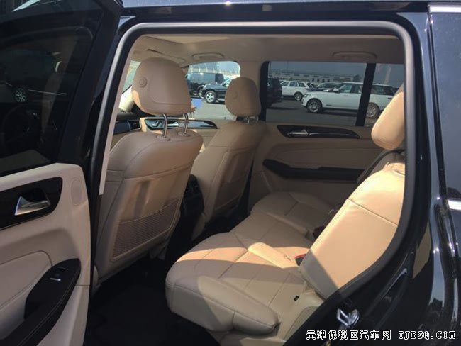 17款奔馳GLS450 外觀包/全景/停車輔助包/哈曼現(xiàn)車106萬