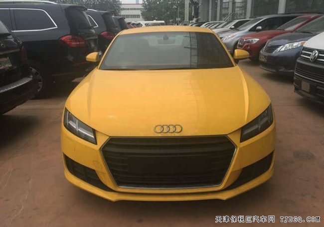 2016款?yuàn)W迪TT歐規(guī)版2.0T 4座/17輪/大燈清洗現(xiàn)車(chē)36.5萬(wàn)