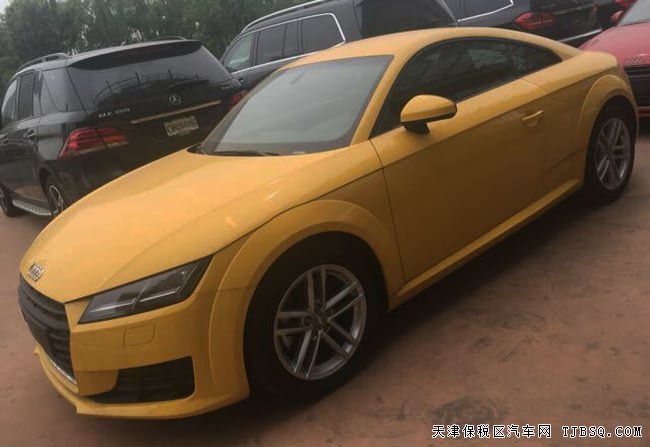 2016款?yuàn)W迪TT歐規(guī)版2.0T 4座/17輪/大燈清洗現(xiàn)車(chē)36.5萬(wàn)