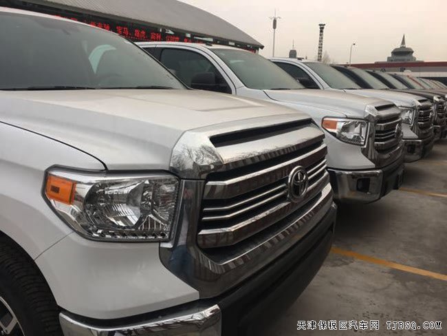 2017款豐田坦途TRD版美式皮卡 18輪/電動天窗現(xiàn)車49.8萬