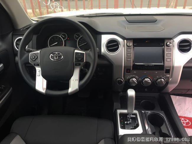 2017款豐田坦途TRD版美式皮卡 18輪/電動天窗現(xiàn)車49.8萬