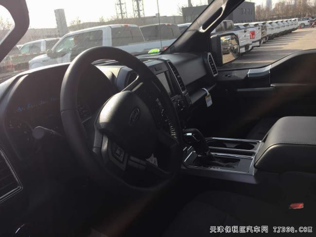 平行進(jìn)口車福特F150美式皮卡 17款港口現(xiàn)車46萬惠滿津城