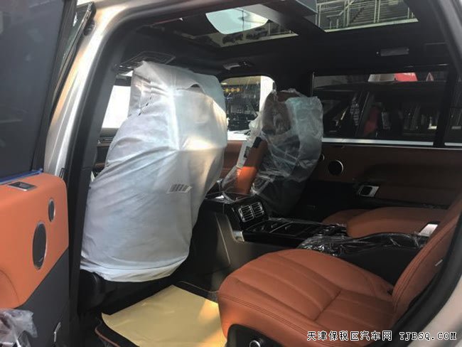 2017款路虎攬勝5.0T創(chuàng)世加長(zhǎng)版 22輪/4座/全景現(xiàn)車246萬(wàn)