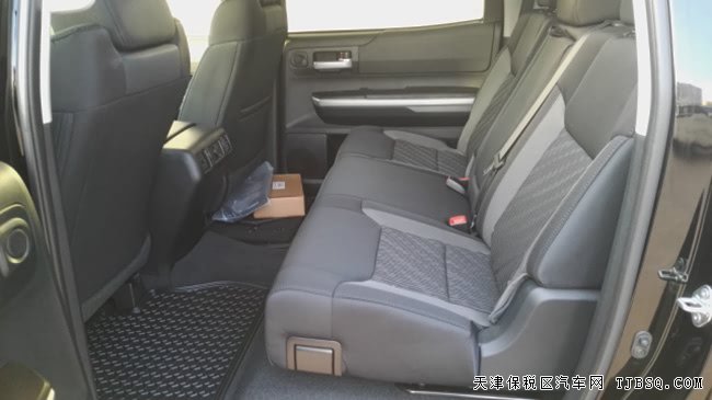 2017款豐田坦途SR5 TRD版皮卡 18輪/天窗/JBL現(xiàn)車45.5萬