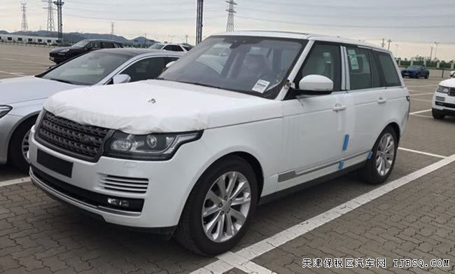 17款路虎攬勝3.0T行政汽油版 21輪/全景/電吸現(xiàn)車119萬(wàn)