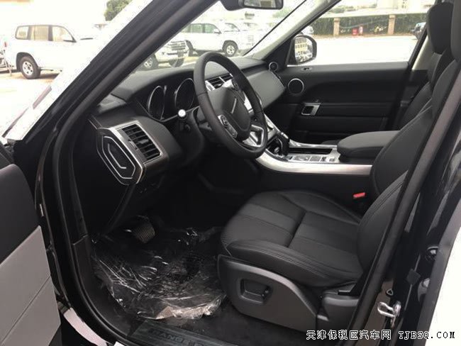 17款路虎攬勝運(yùn)動(dòng)汽油版 19熏黑輪/全景天窗現(xiàn)車81.3萬(wàn)