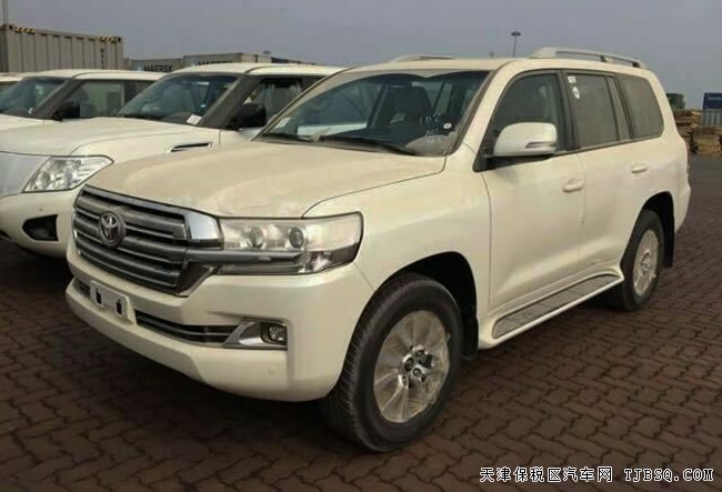 2017款豐田酷路澤4600中東版 8氣囊/天窗/18輪現(xiàn)車93萬(wàn)